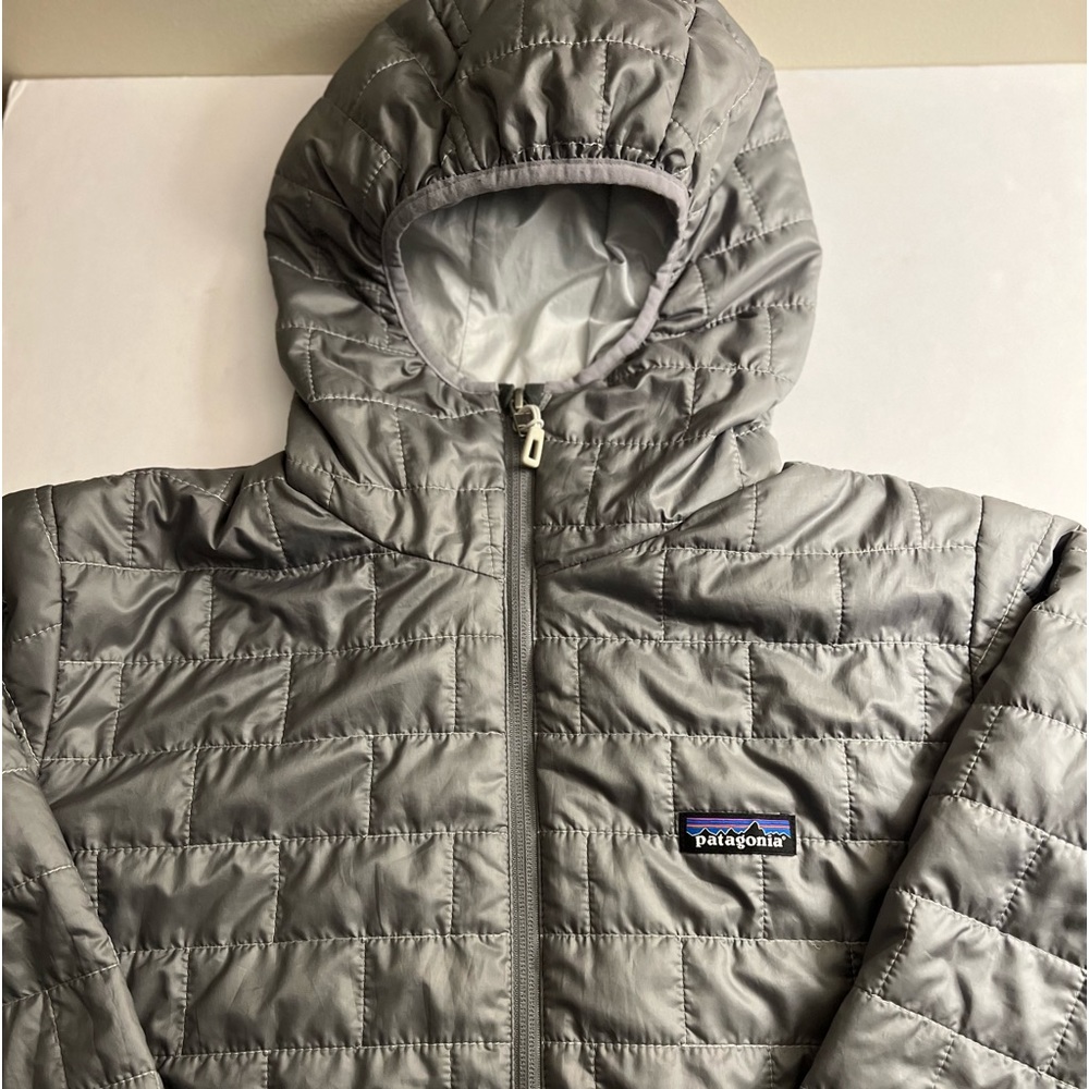 Silver grey hooded Patagonia nano jacket